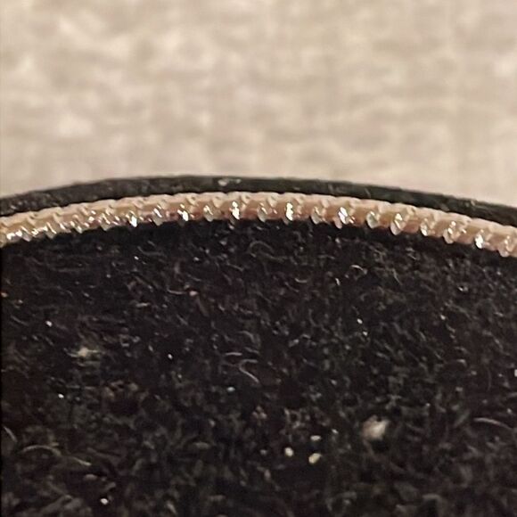 7.5” stackable polished silver tone bangle bracelet w/32 prong set crystals - Picture 10 of 12